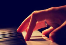 j9：里夫斯谈三人会议：为增强默契 只要我们按正确方式打&都是空位.